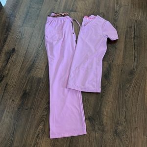 HeartSoul scrub set medium. Lilac color